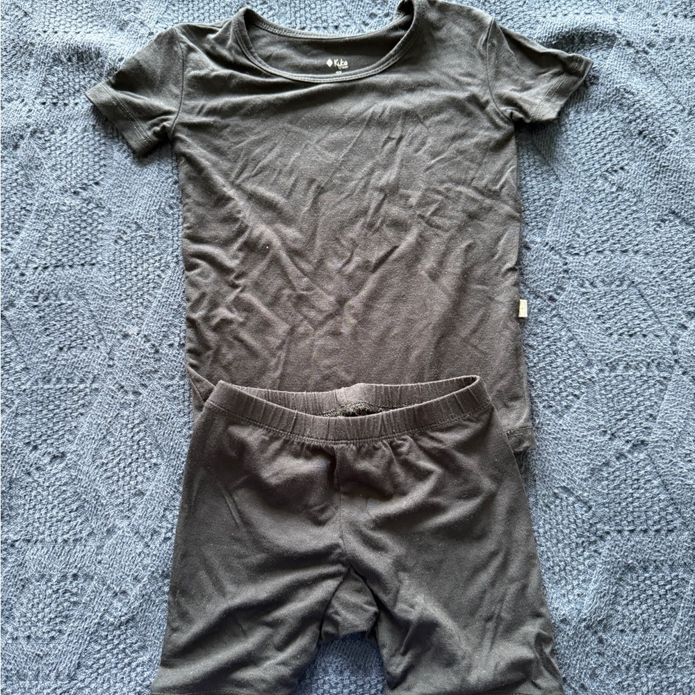 Kyte Baby: Short Sleeve Pajamas in Midnight 2T